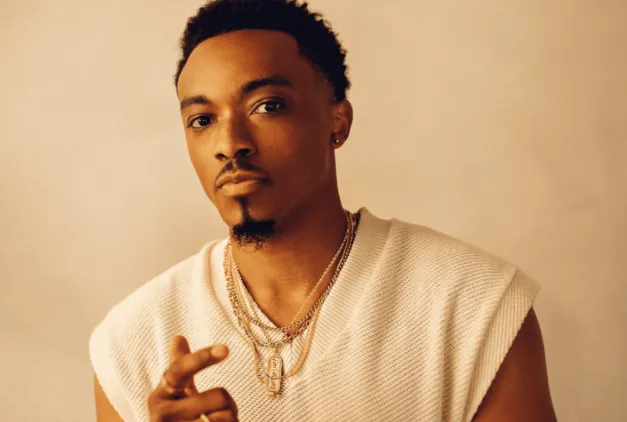 Jonathan McReynolds Wife Love, Life, Career, Net Worth, and Everything You Should Know