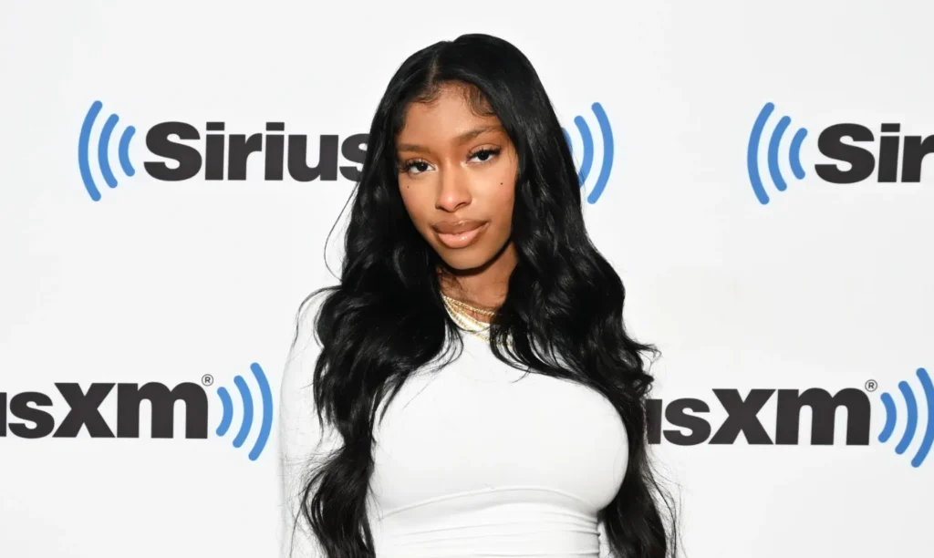 Ashley Burgos Age, Biography, Net Worth, Height, Relationship, and More