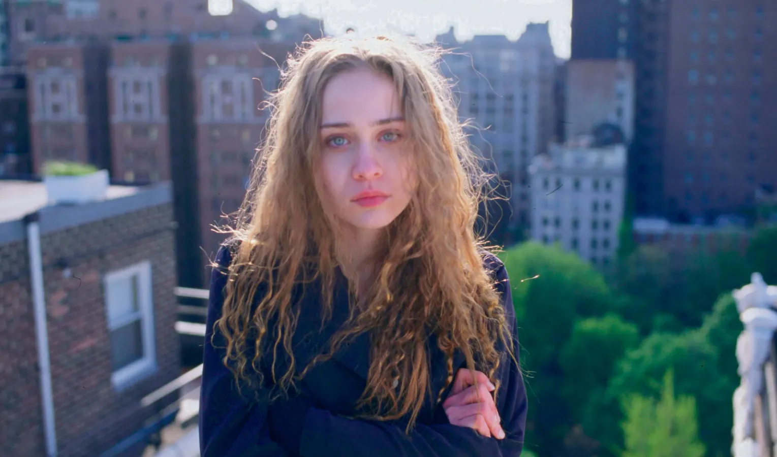 Fiona Apple Age, Biography, Net Worth, Height, Relationship & More