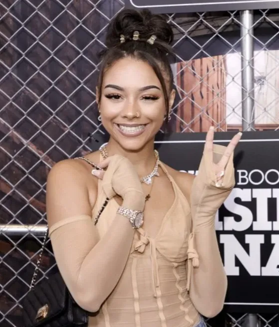 Alix Lapri Age, Biography, Net Worth, Height, Relationship & Career